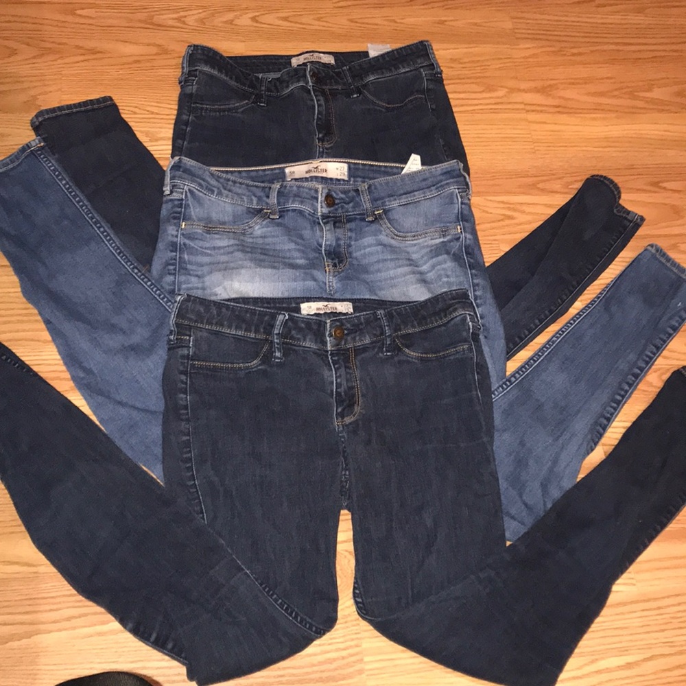 3 pairs of Hollister jeans